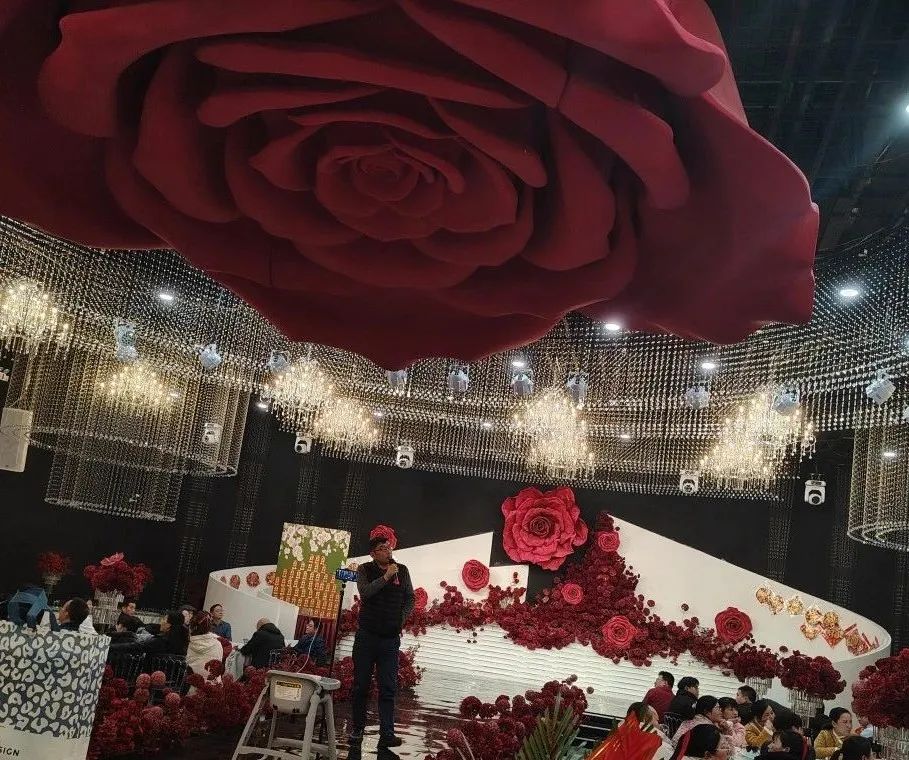 凝心聚力 再創(chuàng)輝煌——新鄉(xiāng)大昌2025年會盛典